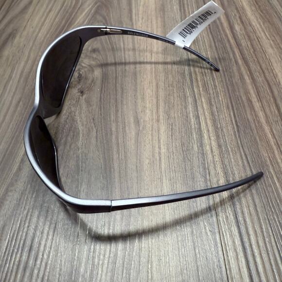 $1,095 Balenciaga 4G Cat Gradient Oversize Oval Sunglasses - Picture 5 of 8